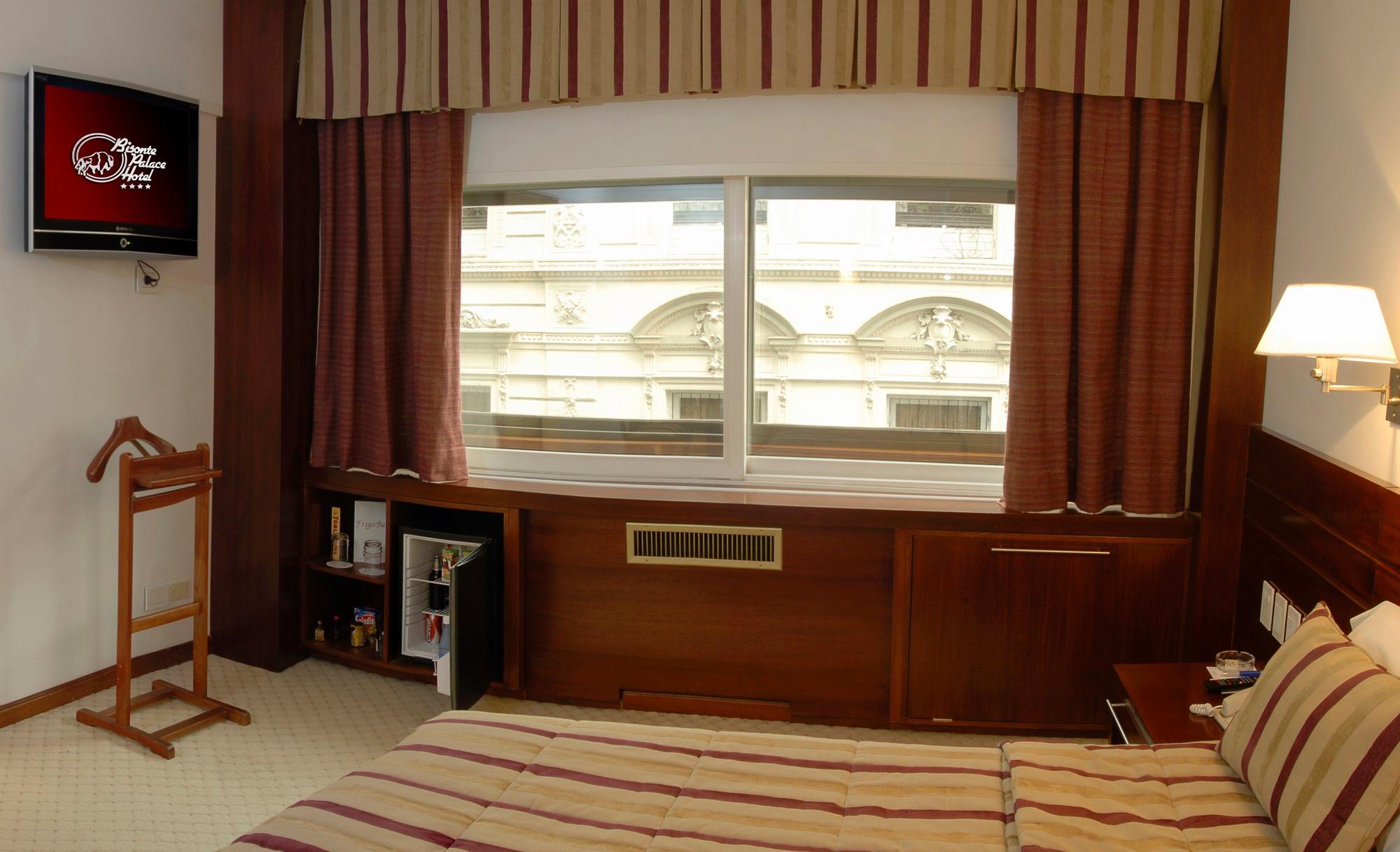 Bisonte Palace Hotel Buenos Aires Exterior photo